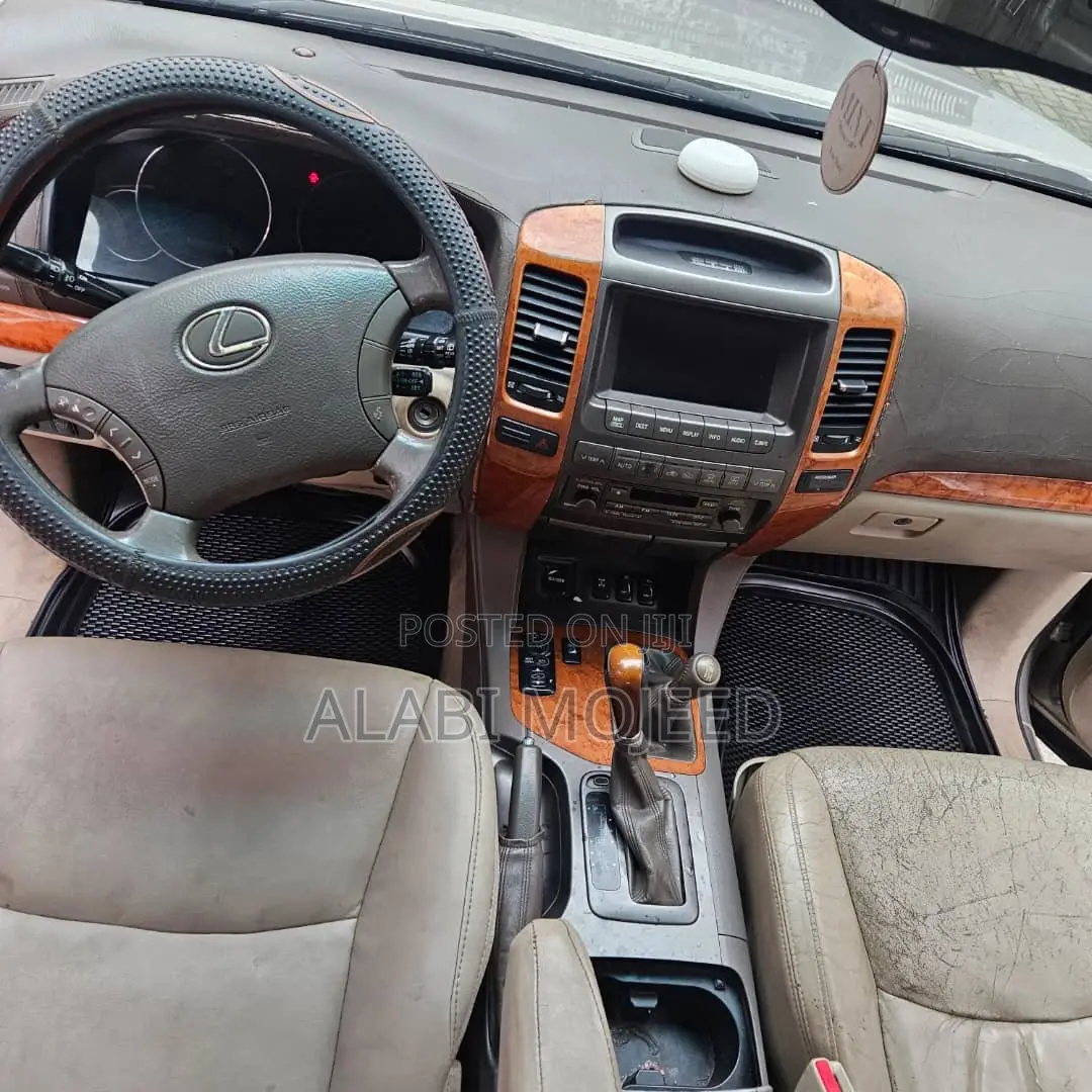 Lexus GX 470 2007 Gold