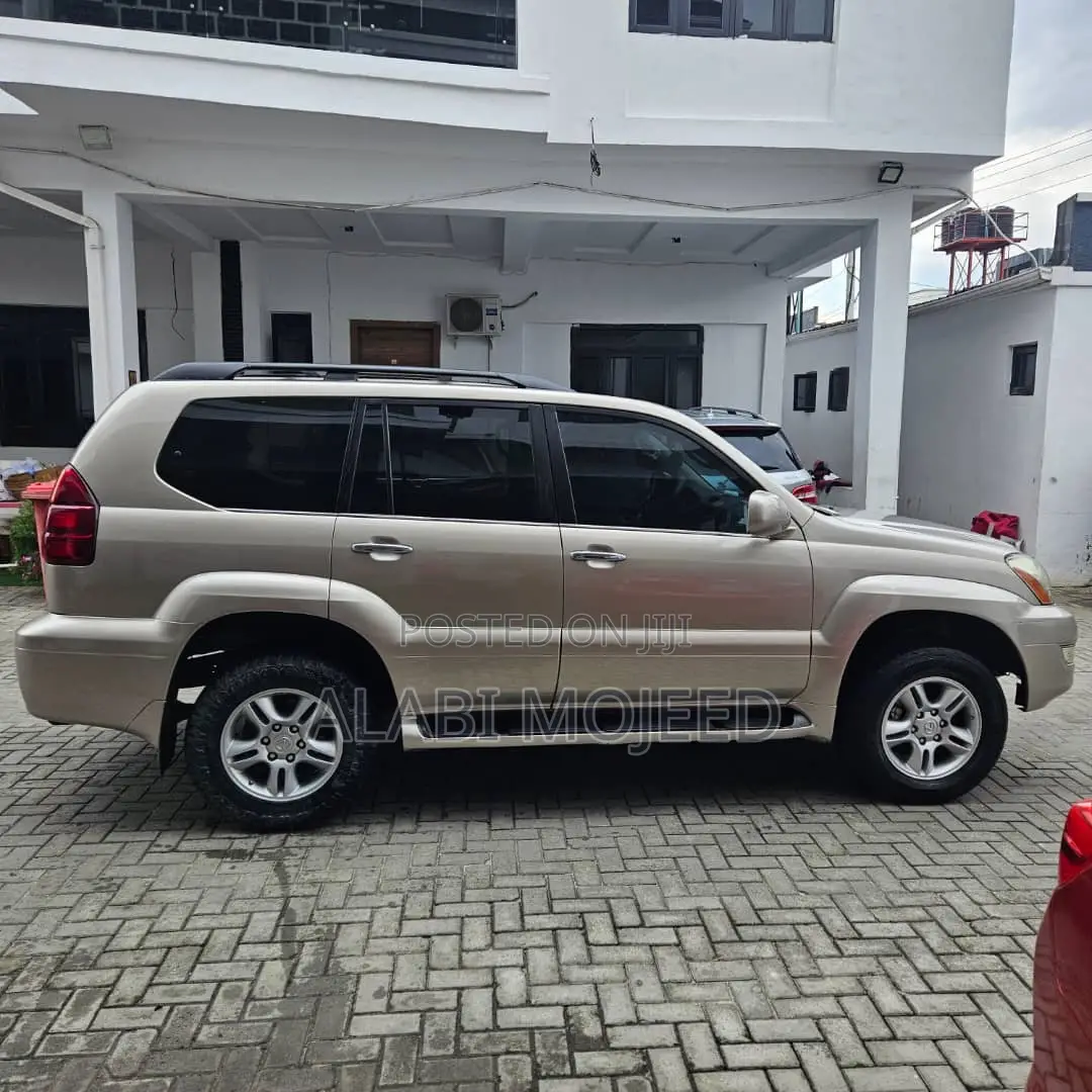Lexus GX 470 2007 Gold