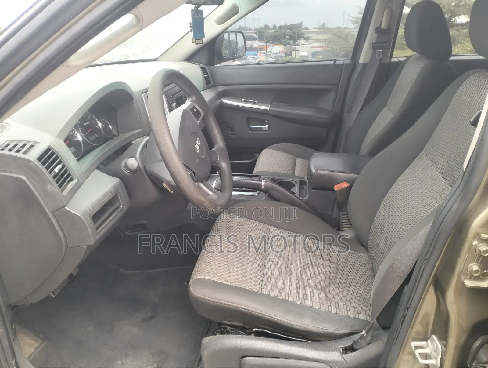 Jeep Cherokee 2010 Gray