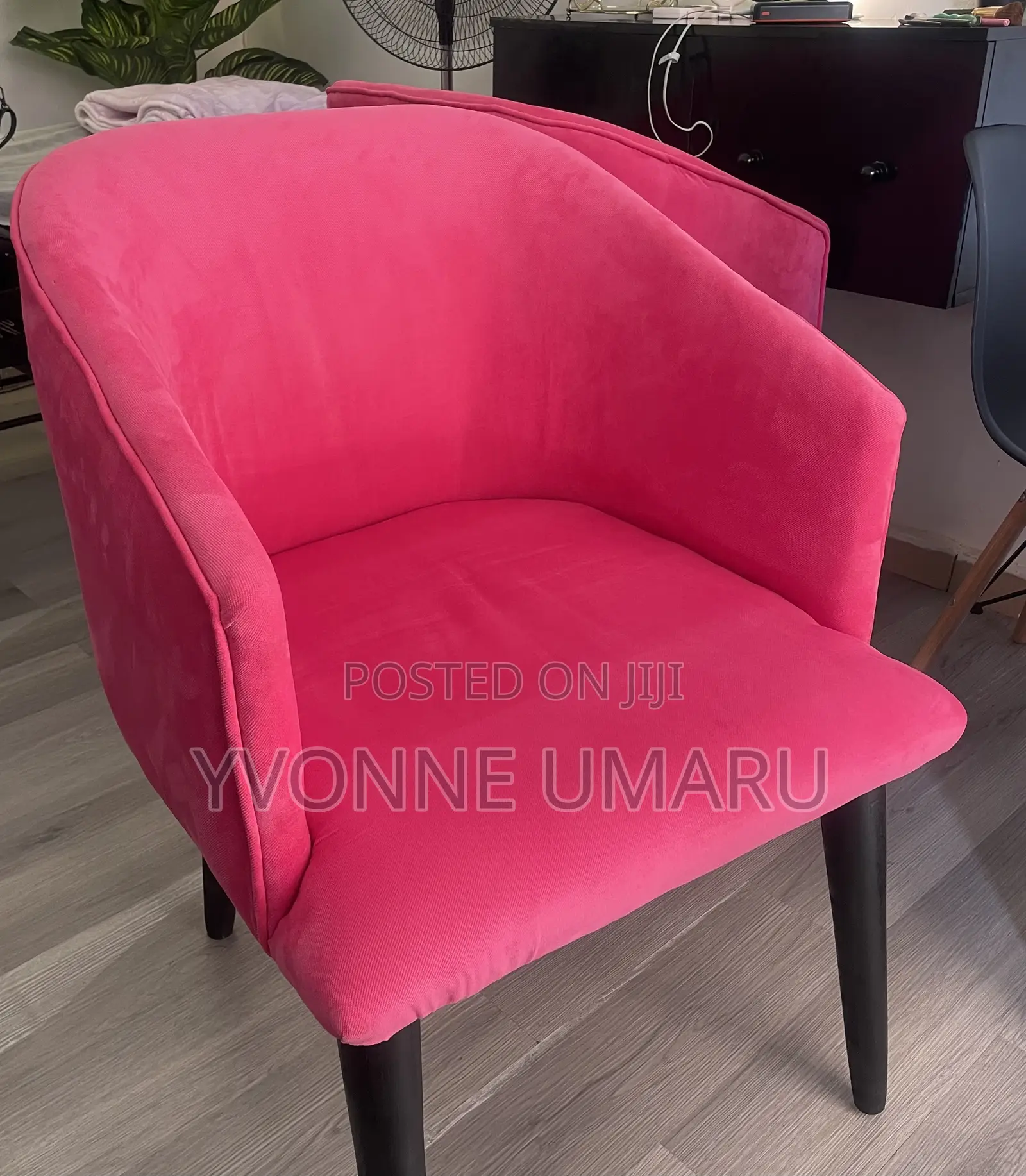 Single Chair