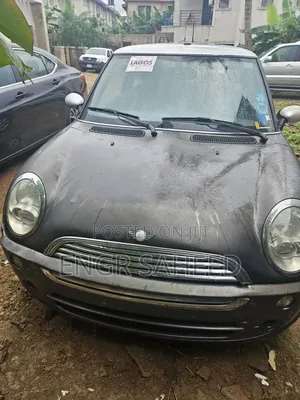 Car 2004 Gray