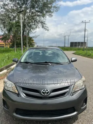 Toyota Corolla 2012 Gray