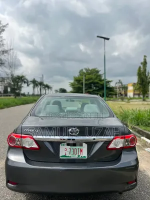 Toyota Corolla 2012 Gray