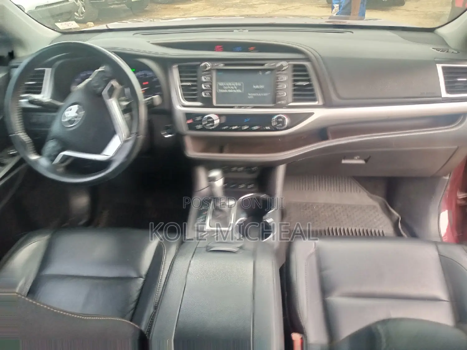 Toyota Highlander 2018 Brown