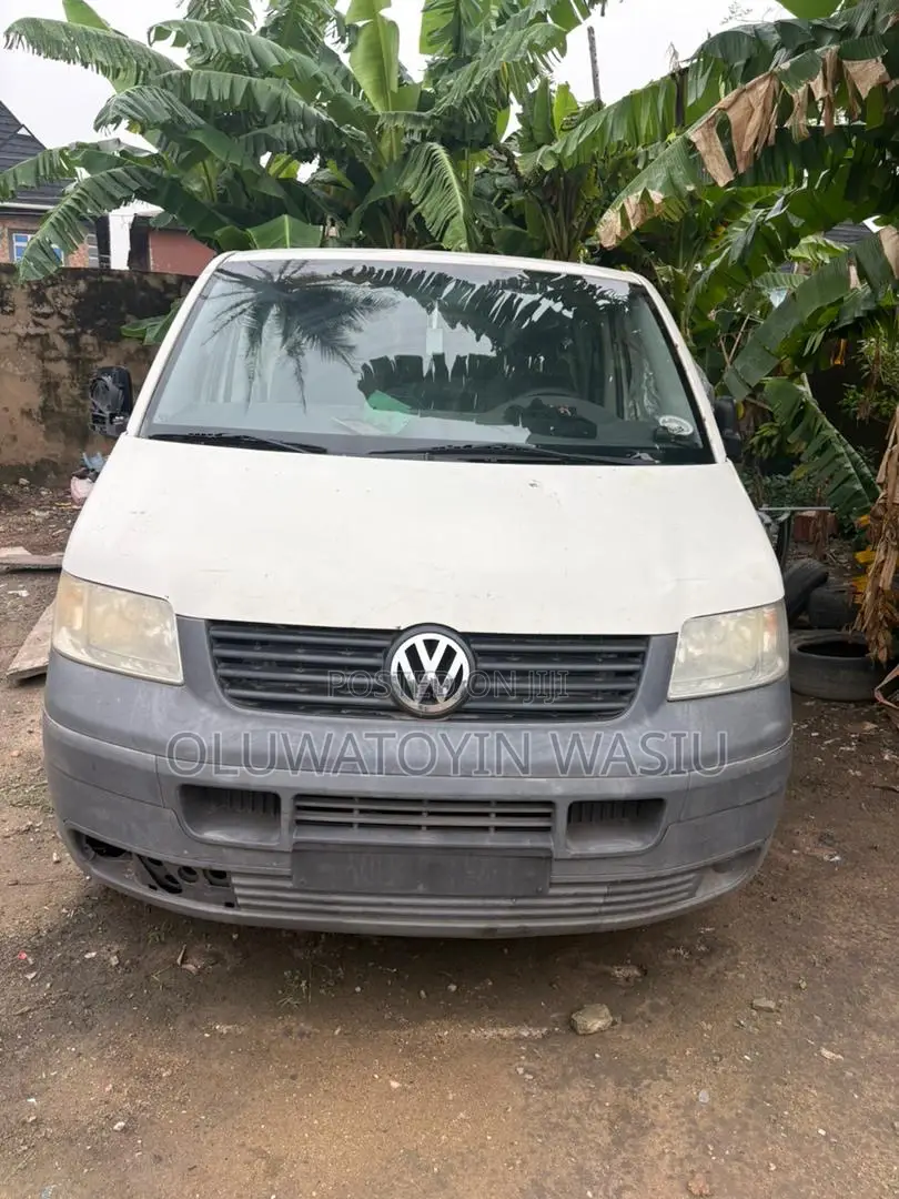 Volkswagen Transporter 2005 White