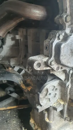 Complete Engine for Kia Cerato 1.6liter 4plug Engine 2008 2010 Model