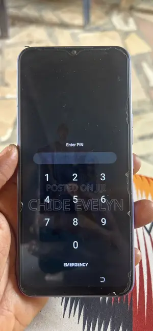 Tecno Spark 8C 64 GB Purple