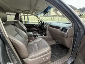 Lexus GX 460 Base 2015 Gray