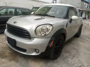 Mini Cooper 2011 Silver