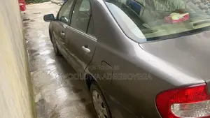 Toyota Camry 2004 Gray