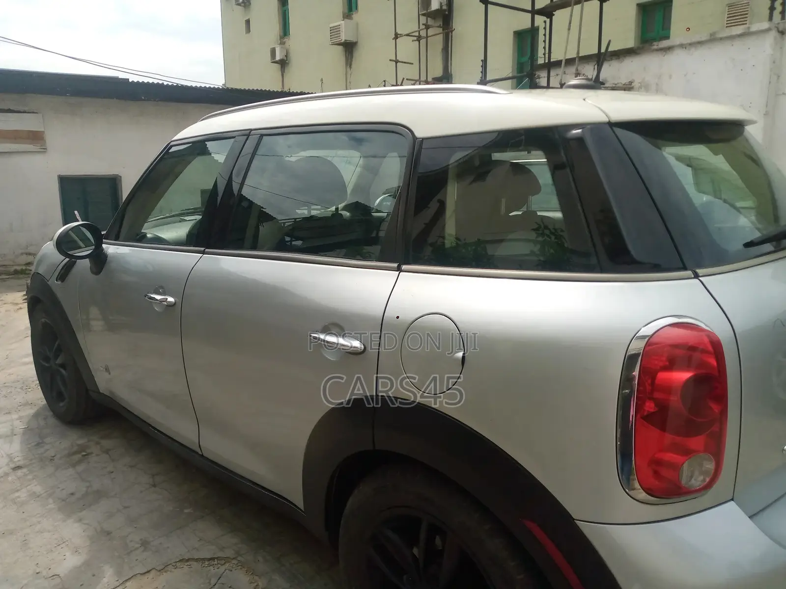 Mini Cooper 2011 Silver