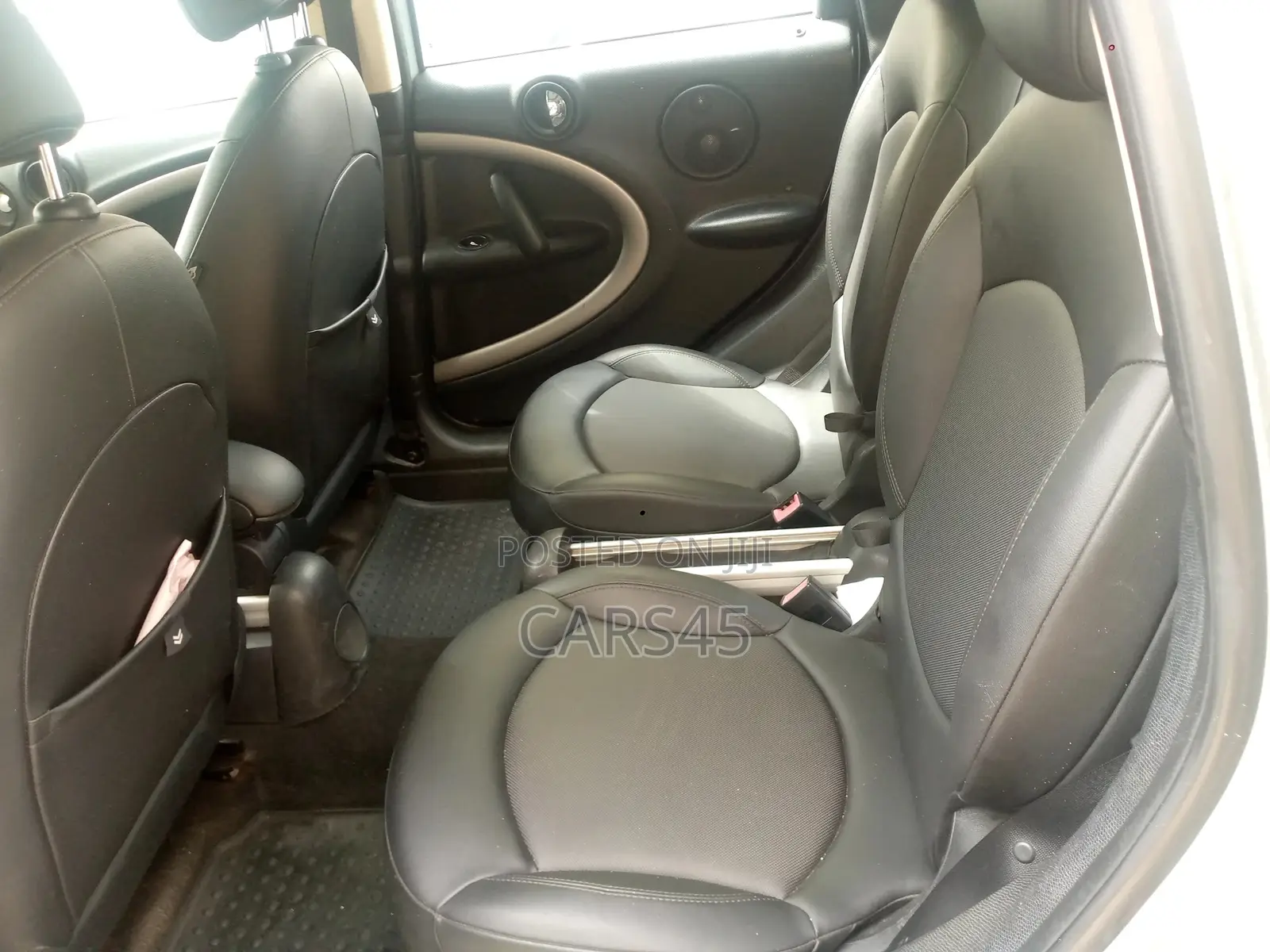 Mini Cooper 2011 Silver