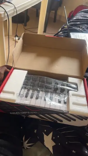 Akai MPK Mini Keyboard Professional Midi