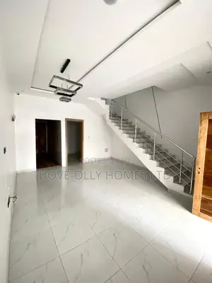 3bdrm Duplex in Chevron for rent