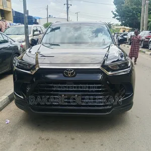 Toyota Frontlander 2024 Black