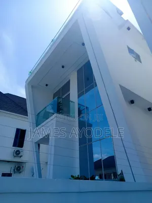 5bdrm Duplex in Lekki Phase 1 for rent