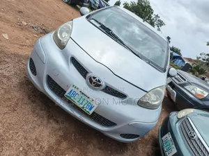 Toyota Yaris 2006 Blue