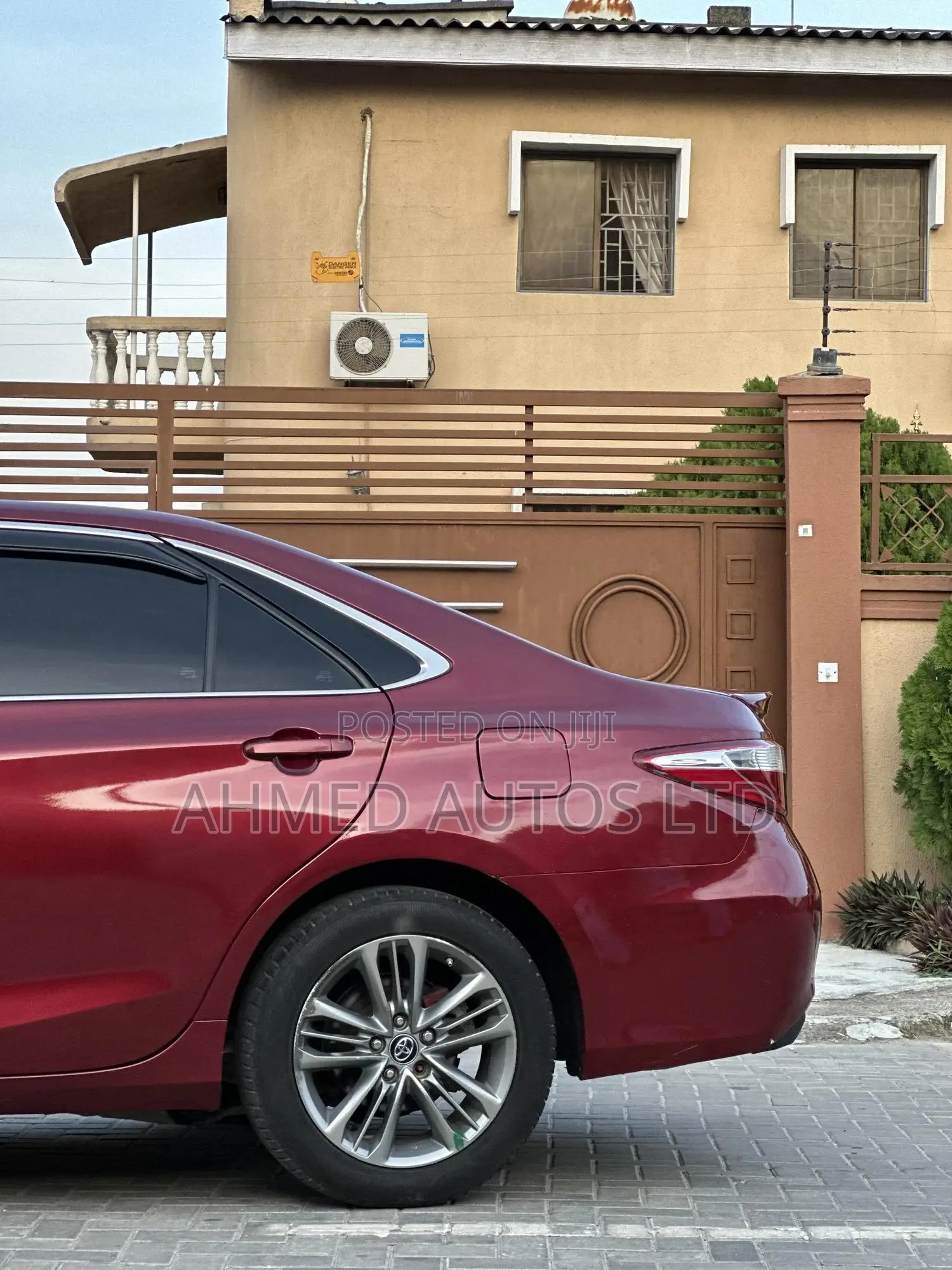 Toyota Camry 2016 Red