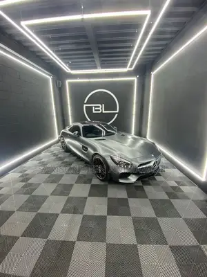 Premium Car Garage Floor Covering