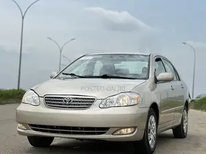 Toyota Corolla LE 2007 Gold