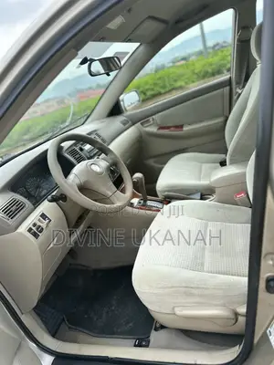 Toyota Corolla LE 2007 Gold
