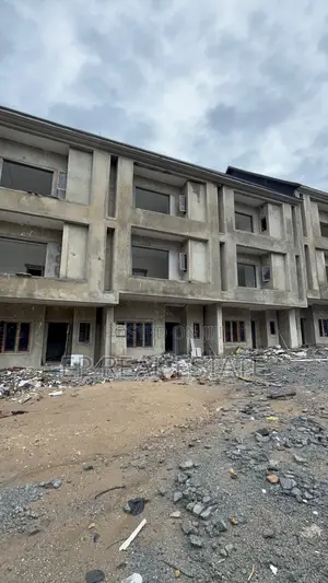 4bdrm House in Apo Resettlement for sale