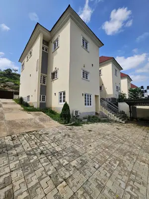 4bdrm Duplex in Guzape District for rent