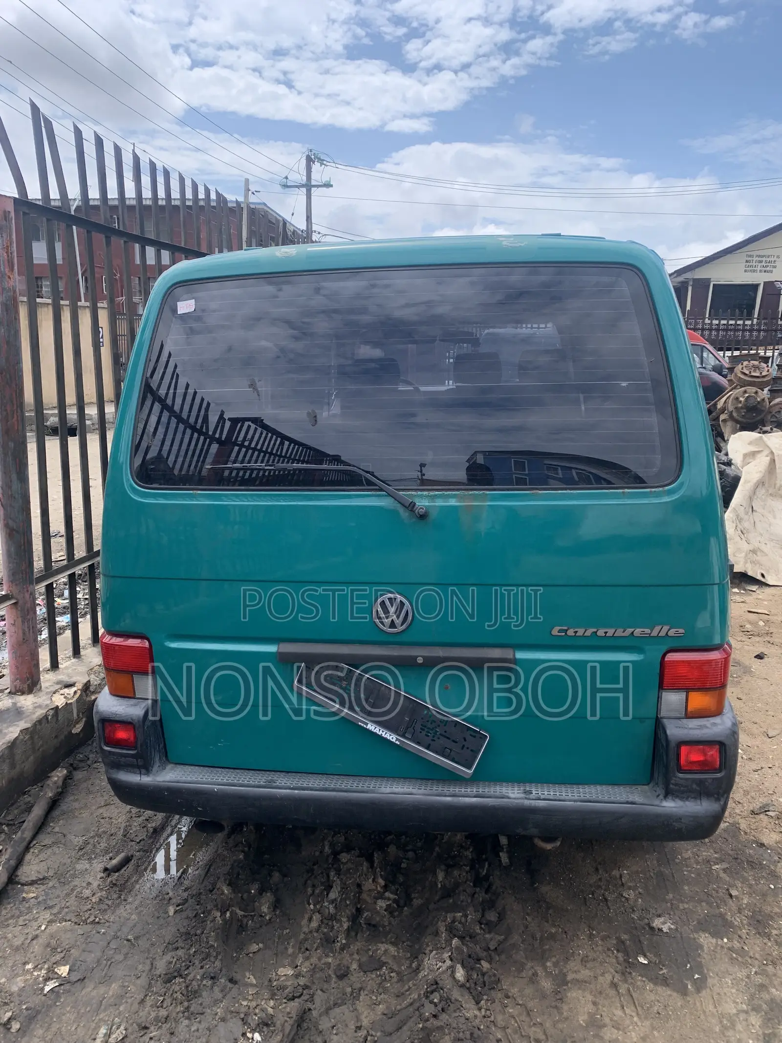 Volkswagen Transporter 2000 Green
