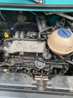 Volkswagen Transporter 2000 Green