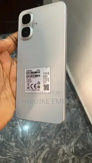 Infinix Smart 10 64 GB Silver