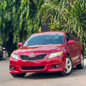 Toyota Camry SE 4dr Sedan (2.5L 4cyl 6AM) 2010 Red