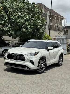 Toyota Highlander Platinum 2021 White
