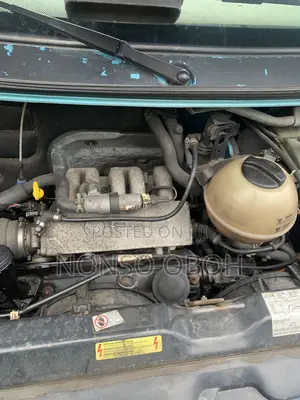 Volkswagen Transporter 2002 Blue