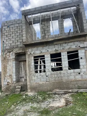 4bdrm Duplex in Lugbe for sale