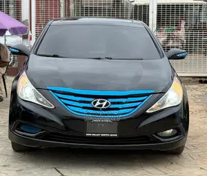 Hyundai Sonata SE Sedan FWD (2.4L 4cyl 6A) 2012 Black