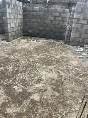 4bdrm Duplex in Lugbe for sale
