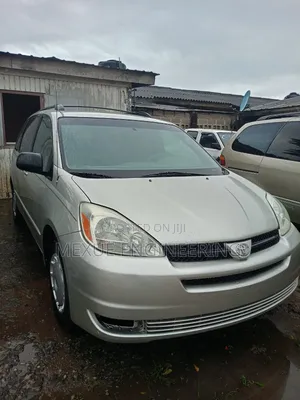 Toyota Sienna CE 2005 Silver