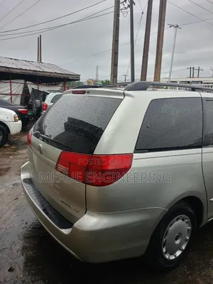 Toyota Sienna CE 2005 Silver