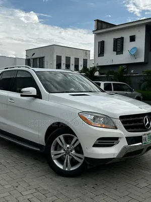 Mercedes-Benz M Class ML350 4dr SUV (3.5L 6cyl 7A) 2015 White