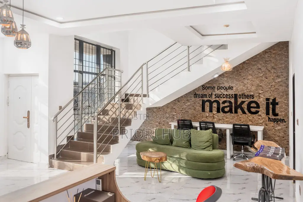 Private And Shared Officespace
