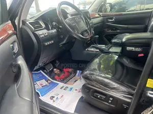 Lexus LX 570 AWD 2016 Black