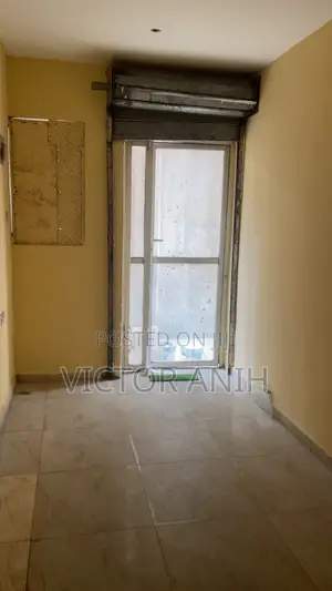 28sqm Office Shop Space for Rent