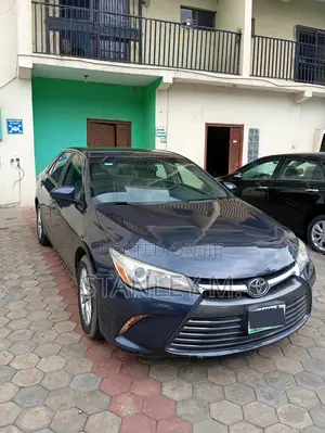 Toyota Camry 2016 Blue