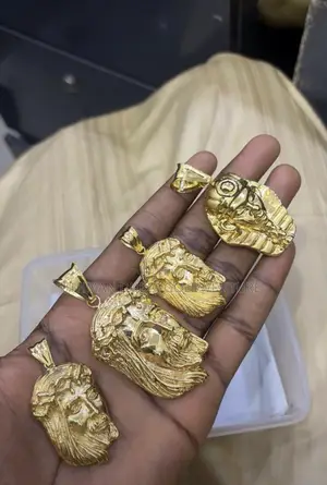Brand New Italian Gold Jesus Head Pendent