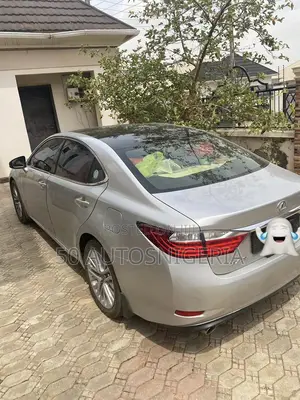 Lexus ES 350 FWD 2014 Silver