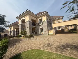 4bdrm Duplex in Maitama for sale