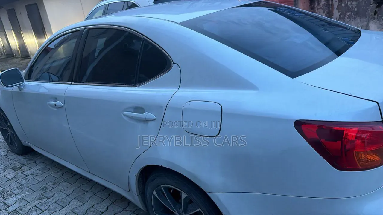 Lexus IS 2009 Off white