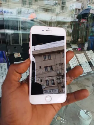 Apple iPhone 7 128 GB Gold