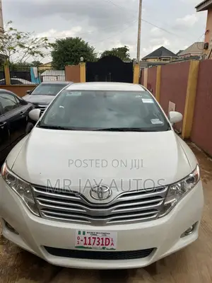 Toyota Venza 2010 White