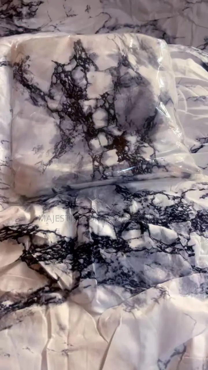 6 by 7 Bedsheets and Duvet Set